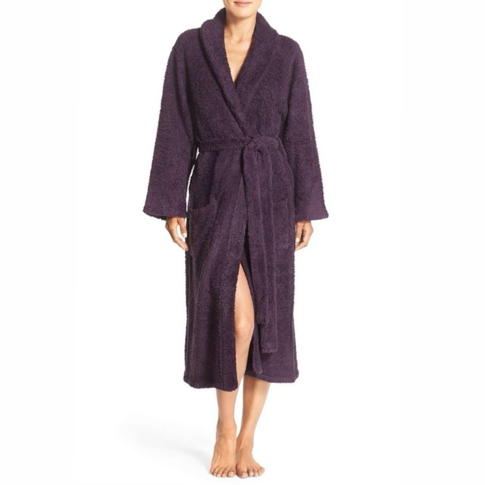 Barefoot Dreams CozyChic adult robe. 💜